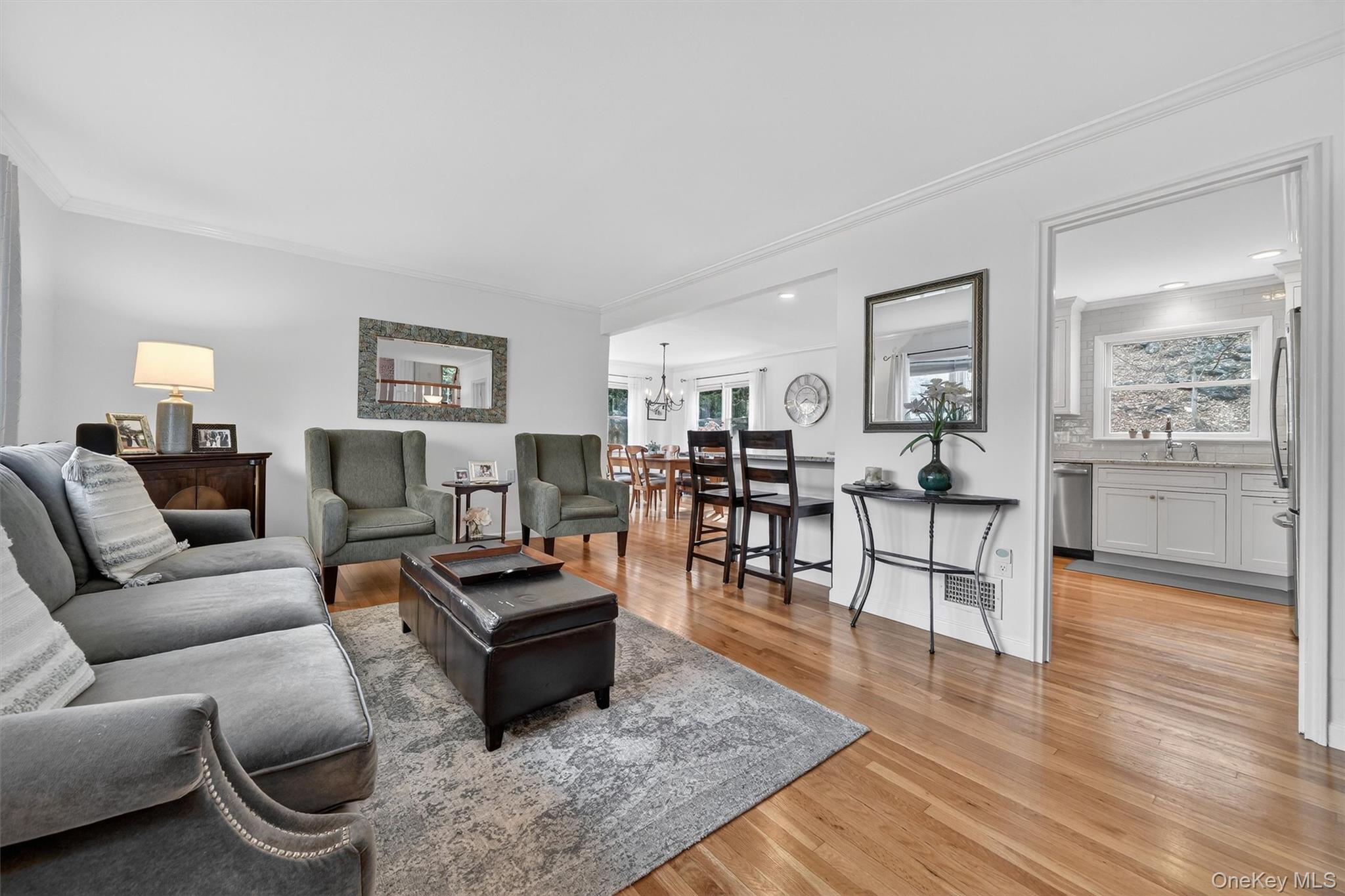 18 Clovebrook Road Valhalla, NY 10595 - Photo 6 of 39