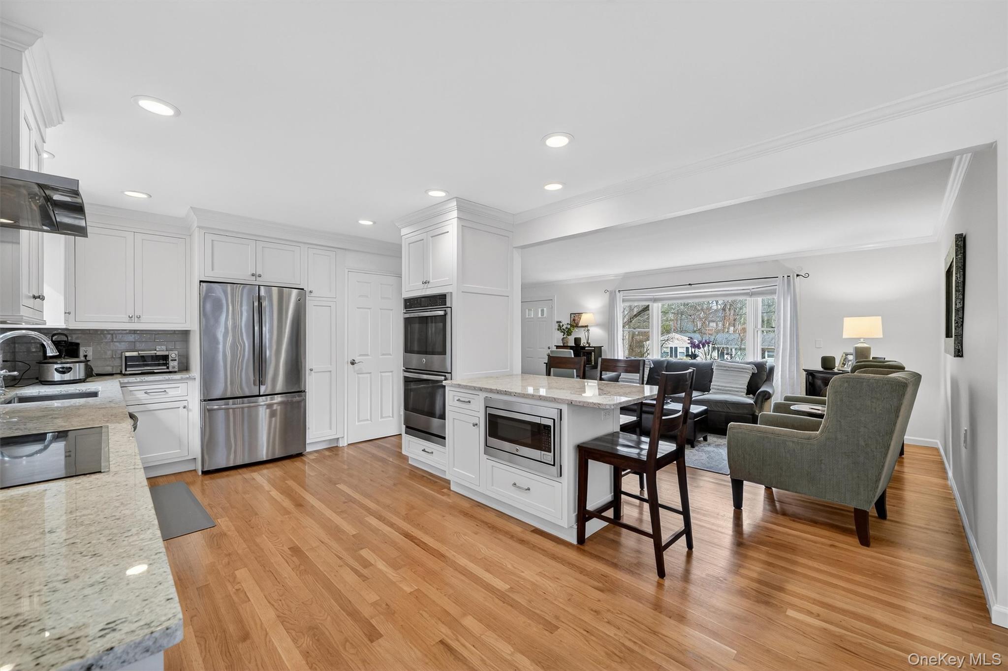 18 Clovebrook Road Valhalla, NY 10595 - Photo 9 of 39