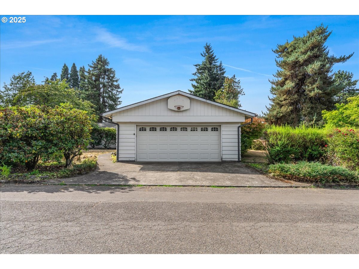1309 Hadley Road Newberg, OR 97132 - Photo 33 of 37 Gallery Image 33
