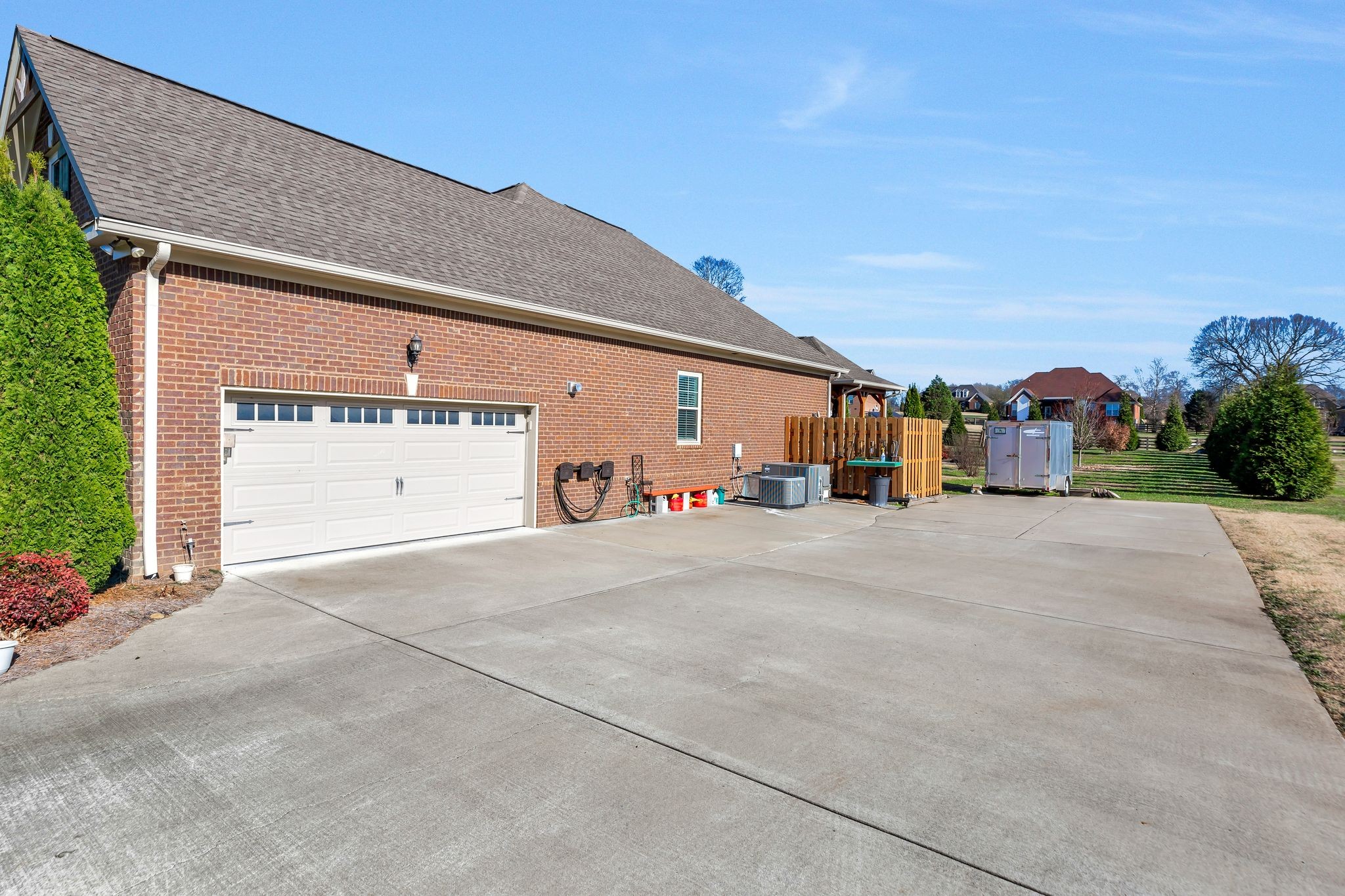 3043 Crossgate Lane Columbia, TN 38401 - Photo 6 of 45 a view of garage with a road