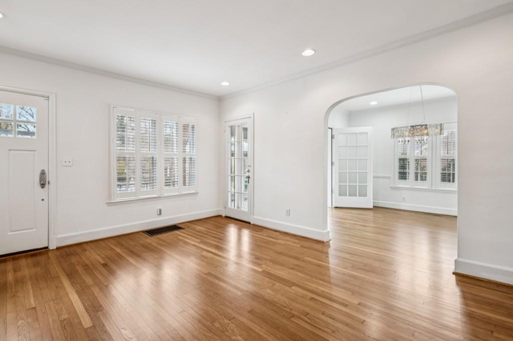 1189 Reeder Circle Northeast Atlanta, GA 30306 - Photo 7 of 57