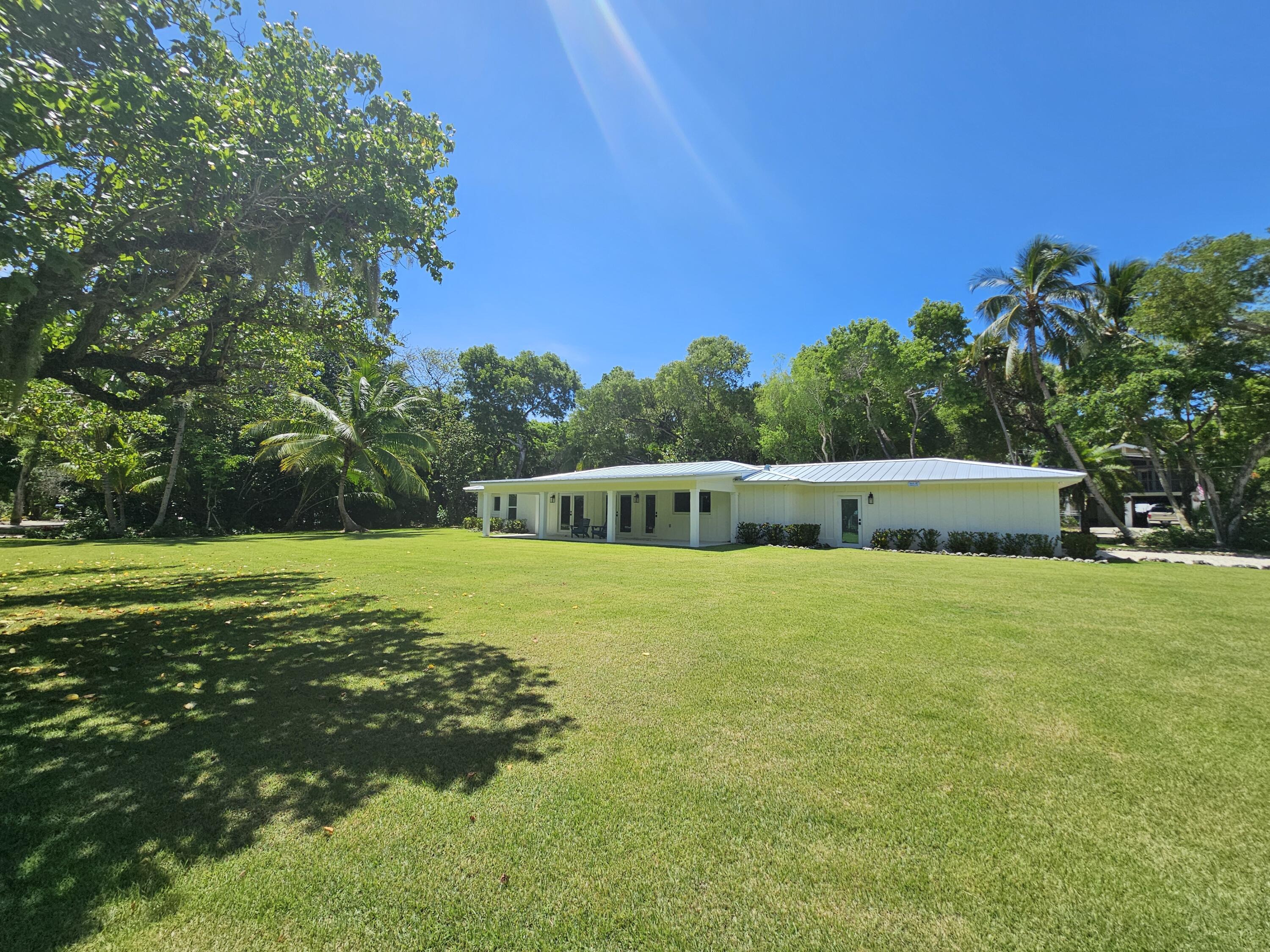 54 Sunset Road Key Largo, FL 33037 - Photo 43 of 57 20260608_113828
