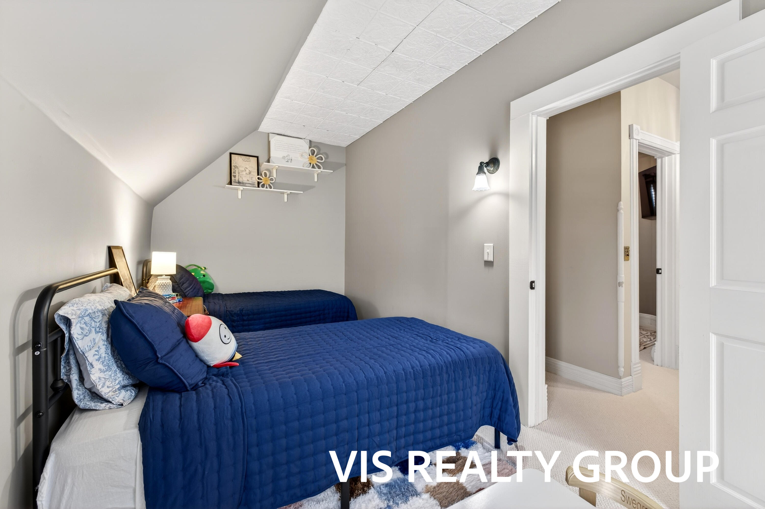 223 East Savidge Street Spring Lake, MI 49456 - Photo 53 of 77 53-print-2R9A2959