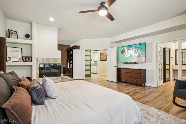 $939,998 | 193 Webster Way, Henderson, NV 89074