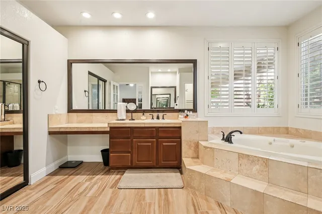 $939,998 | 193 Webster Way, Henderson, NV 89074