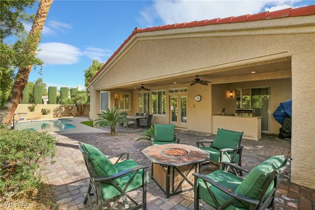 $939,998 | 193 Webster Way, Henderson, NV 89074