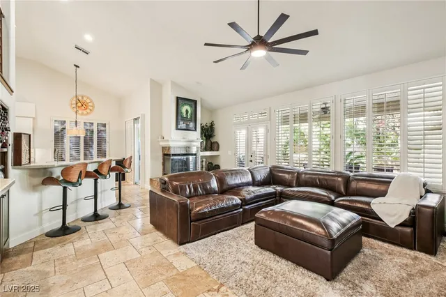 $939,998 | 193 Webster Way, Henderson, NV 89074