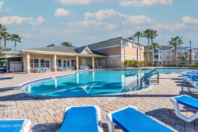 $180,000 | 4931 Key Lime Drive, Unit 306, Jacksonville, FL 32256