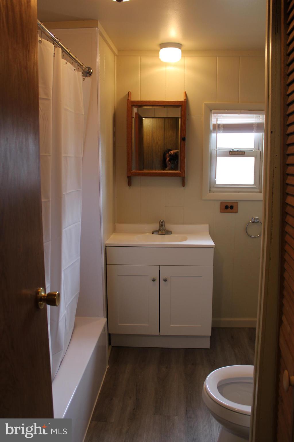 117 Basin Hill Road Duncannon, PA 17020 - Photo 21 of 34 main bath