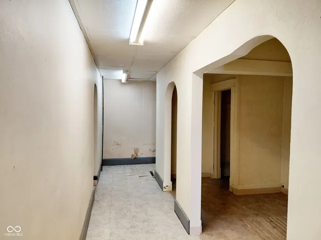 $85,000 | 230 Blackman Street, Unit 2, Clinton, IN 47842