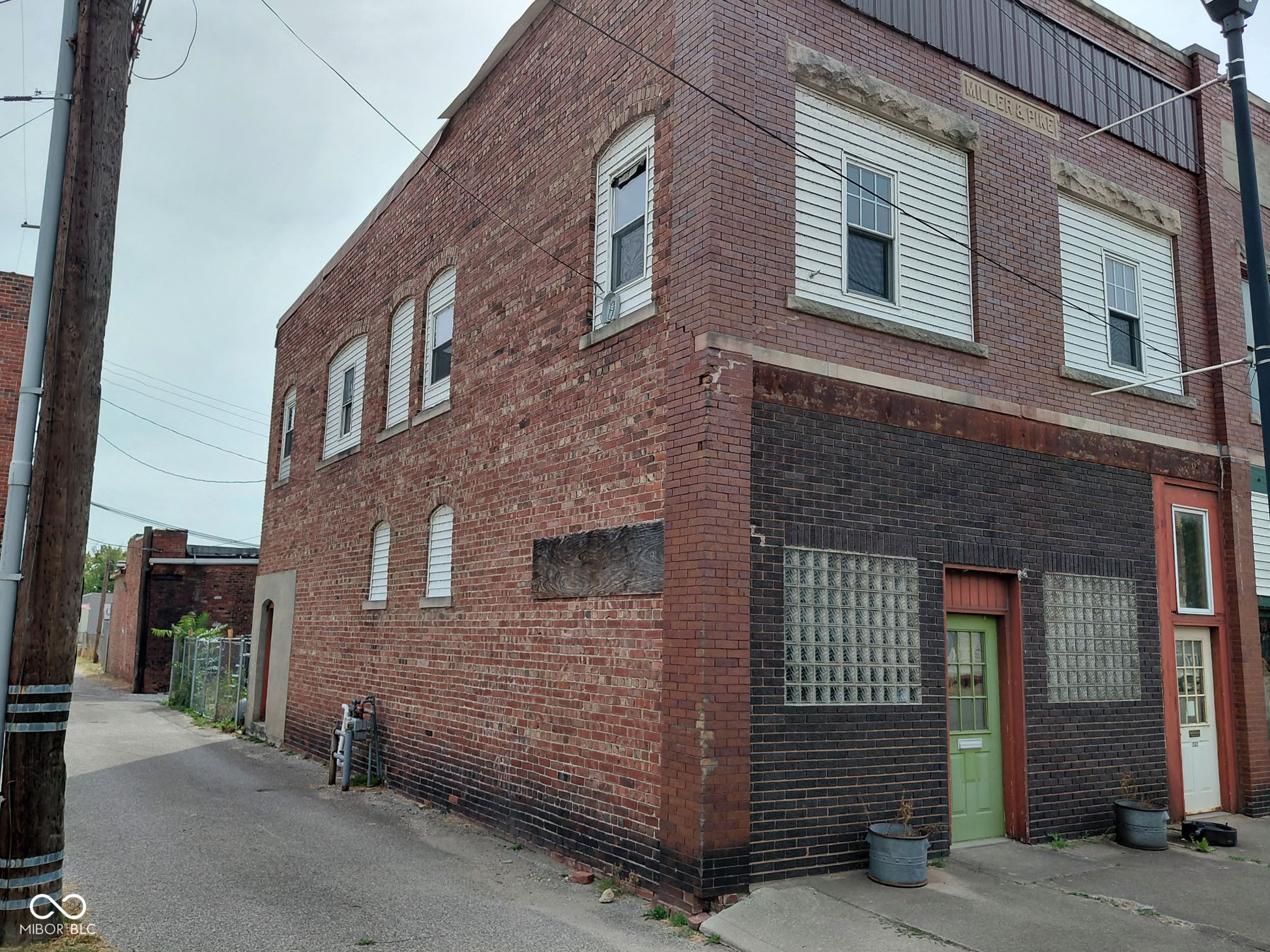 230 Blackman Street, Unit 2 Clinton, IN 47842 - Photo 4 of 17