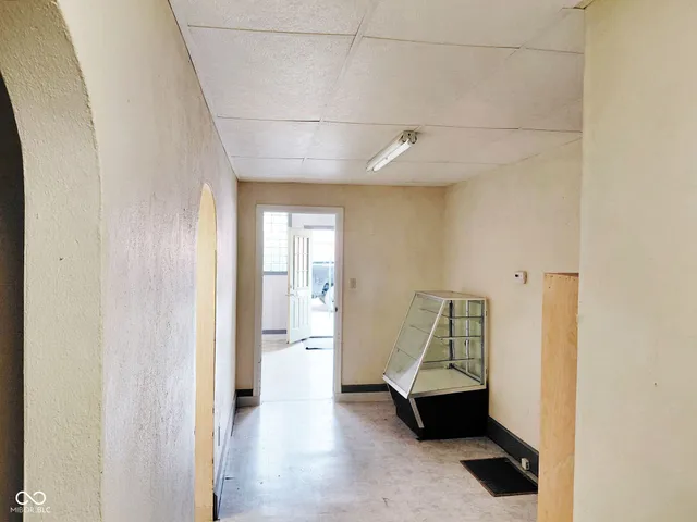 $85,000 | 230 Blackman Street, Unit 2, Clinton, IN 47842