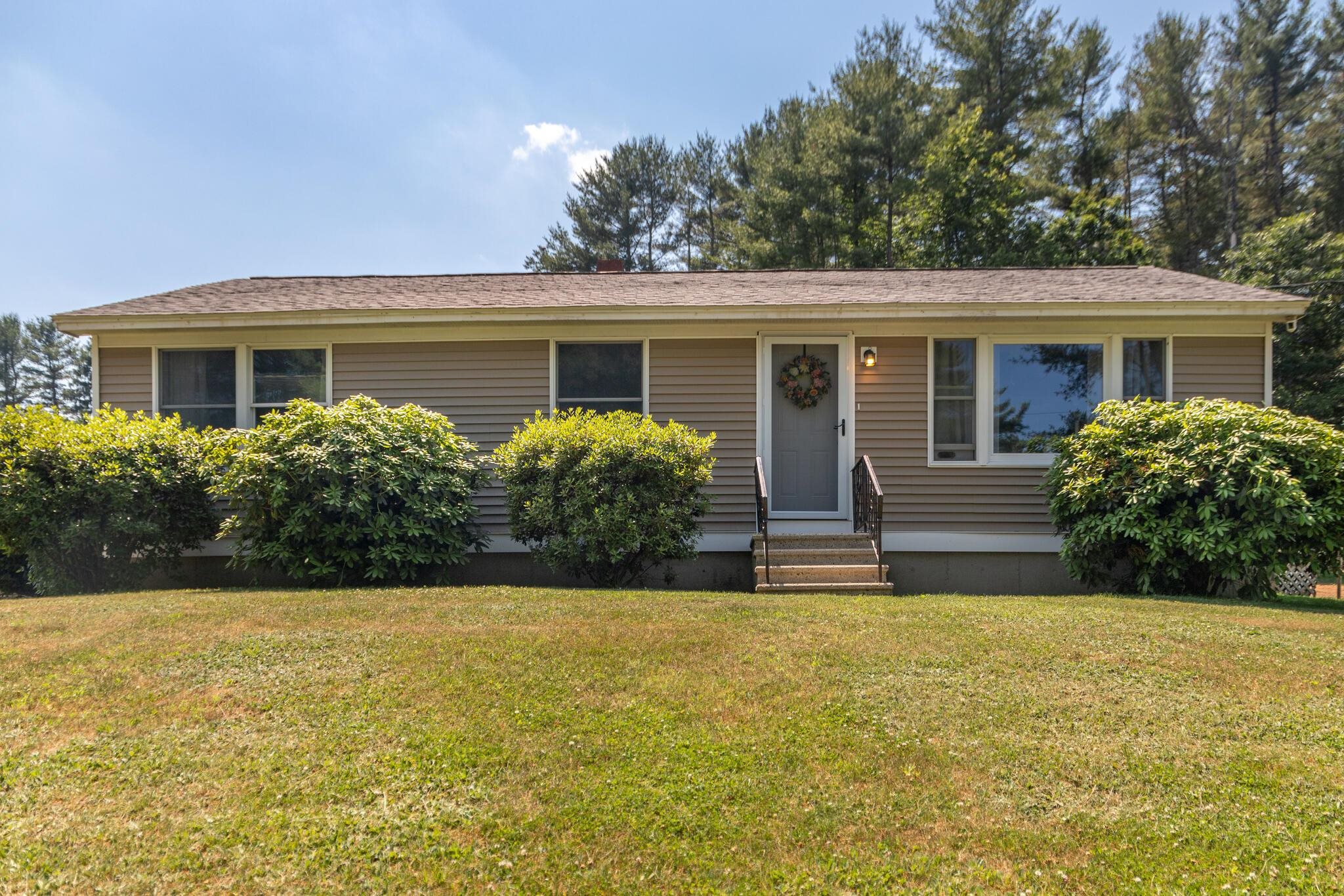 51 South Road Londonderry, NH 03053 - Photo 1 of 36 Gallery Image 1