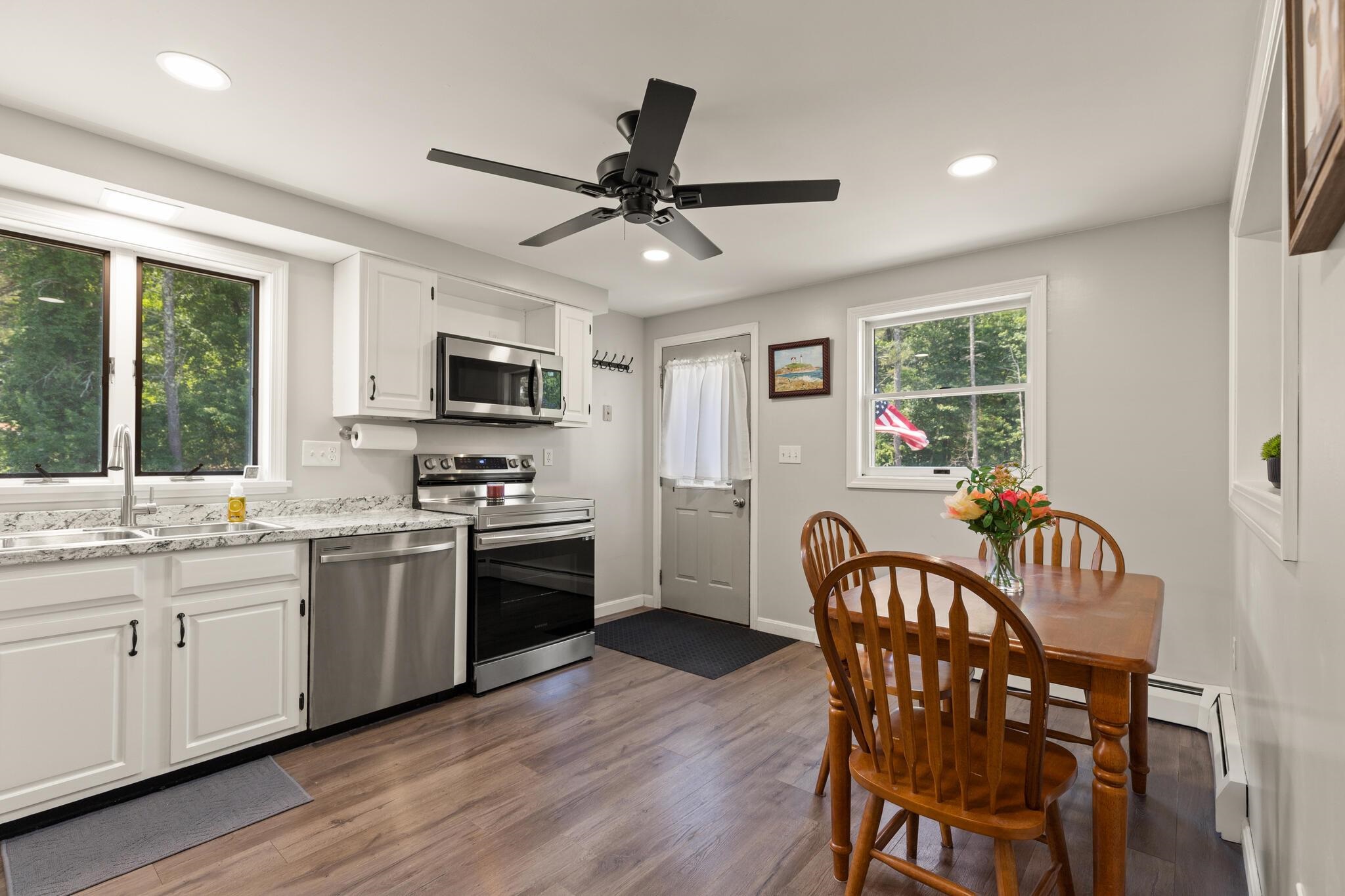 51 South Road Londonderry, NH 03053 - Photo 33 of 36 Gallery Image 33