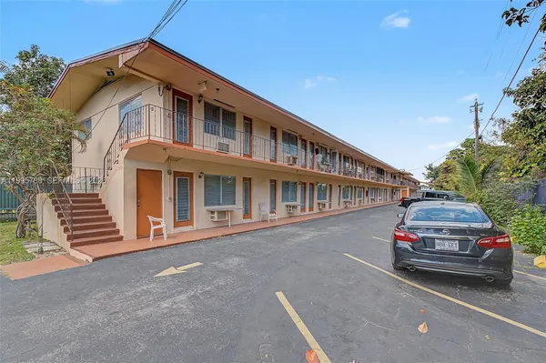 $1,700 | 60 Northwest 79th Street, Unit 23, Miami, FL 33150