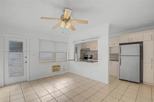 $1,700 | 60 Northwest 79th Street, Unit 23, Miami, FL 33150