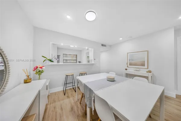 $225,000 | 130 South Cypress Road, Unit 612, Pompano Beach, FL 33060