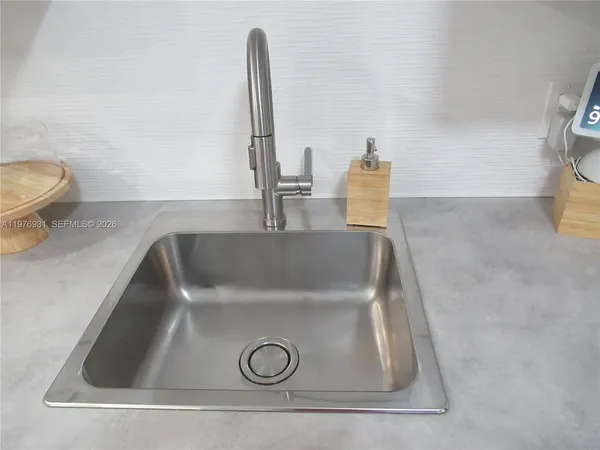 $225,000 | 130 South Cypress Road, Unit 612, Pompano Beach, FL 33060