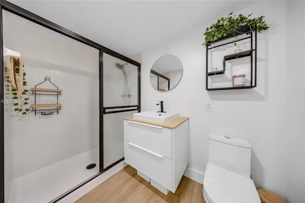 $225,000 | 130 South Cypress Road, Unit 612, Pompano Beach, FL 33060