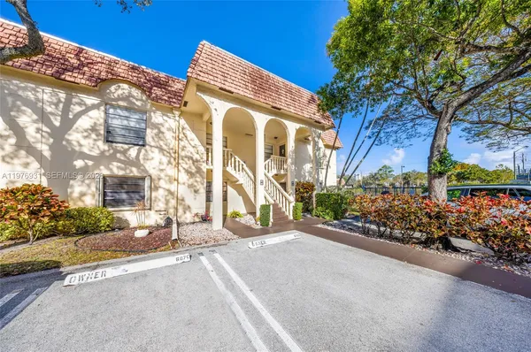 $225,000 | 130 South Cypress Road, Unit 612, Pompano Beach, FL 33060