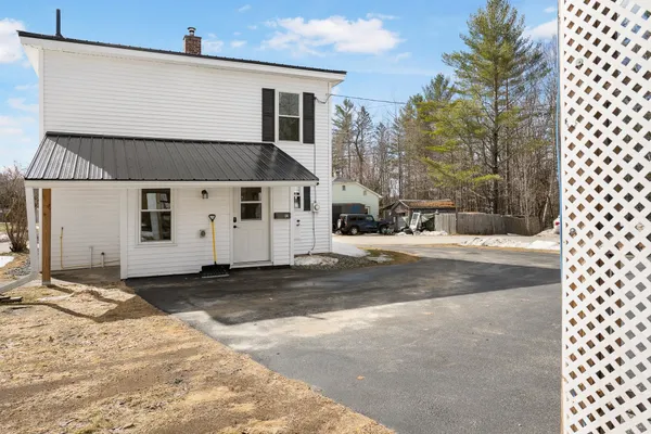 $289,900 | 84 Hillside Avenue, Northumberland, NH 03582
