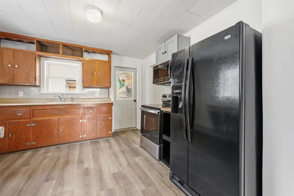 $289,900 | 84 Hillside Avenue, Northumberland, NH 03582