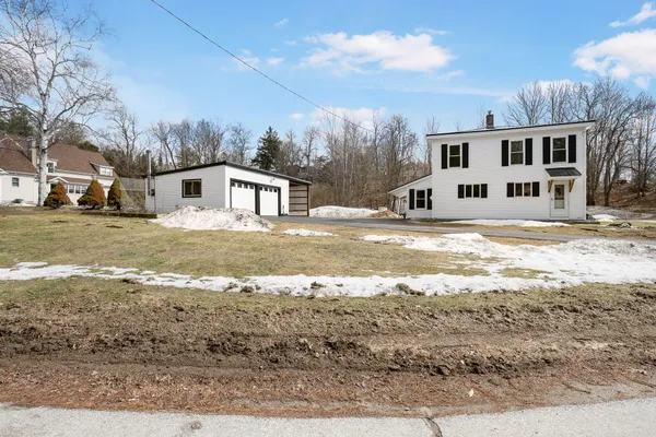 $289,900 | 84 Hillside Avenue, Northumberland, NH 03582