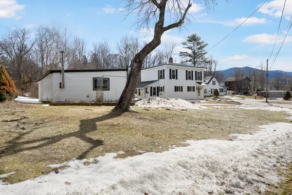 $289,900 | 84 Hillside Avenue, Northumberland, NH 03582