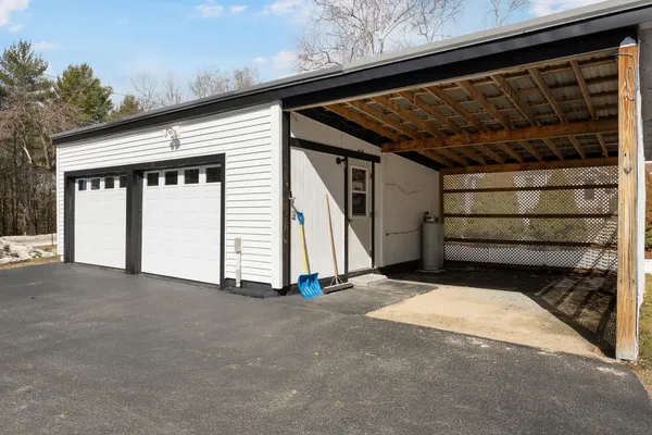 $289,900 | 84 Hillside Avenue, Northumberland, NH 03582