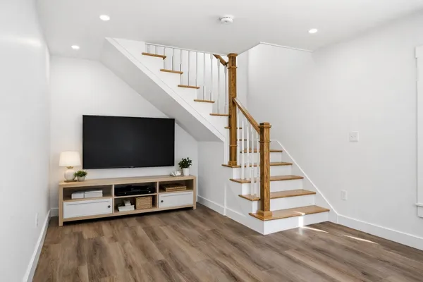 $289,900 | 84 Hillside Avenue, Northumberland, NH 03582