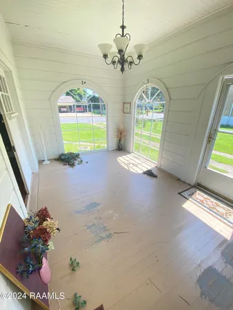 $130,000 | 112 West Magnolia Street, Ville Platte, LA 70586