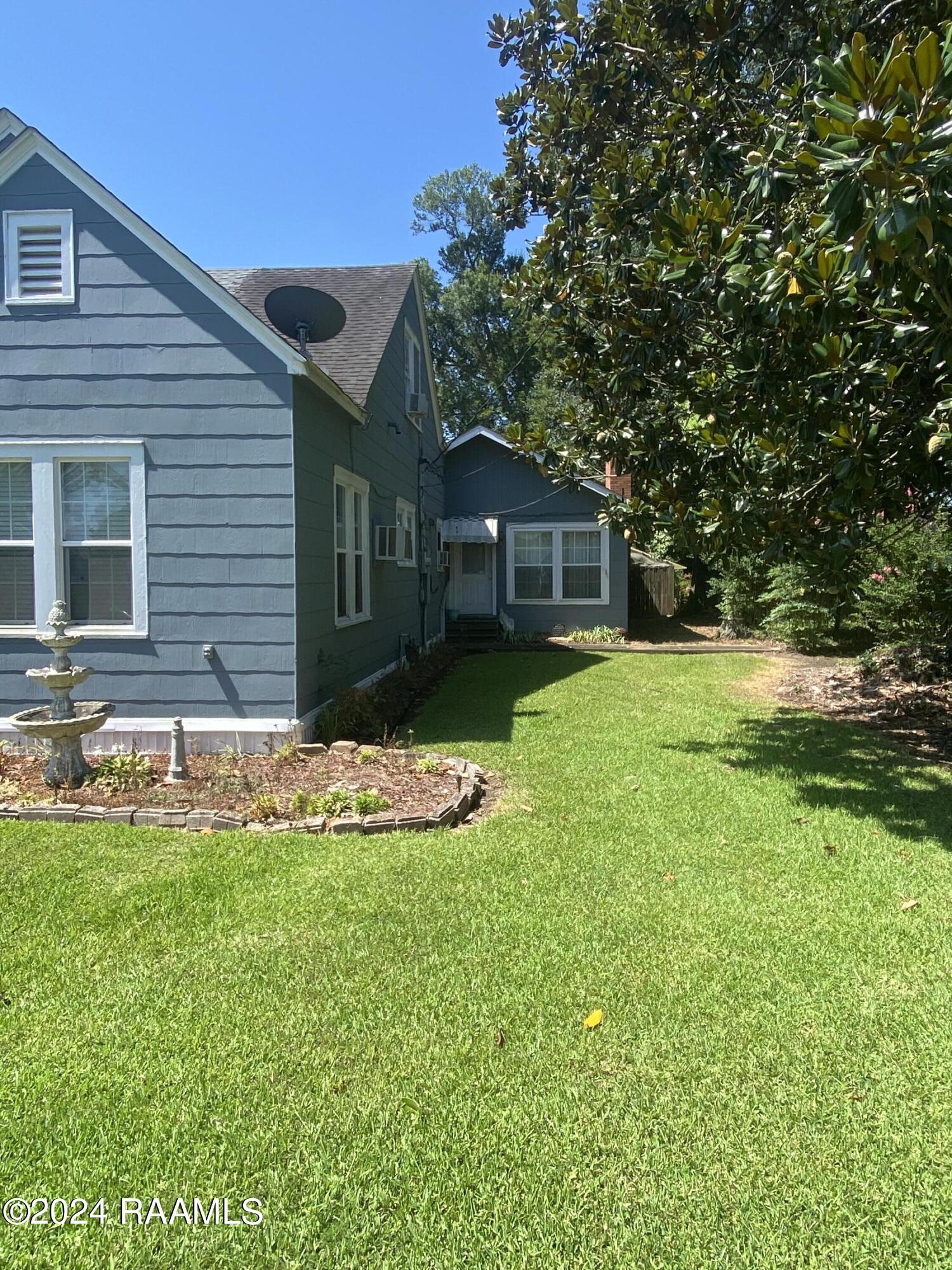 112 West Magnolia Street Ville Platte, LA 70586 - Photo 3 of 24 IMG_0436