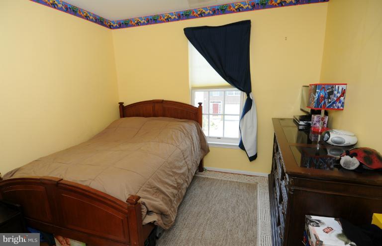 9055 Two Bays Road Lorton, VA 22079 - Photo 6 of 12 Bedroom