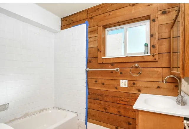 a view of house with a outdoor space