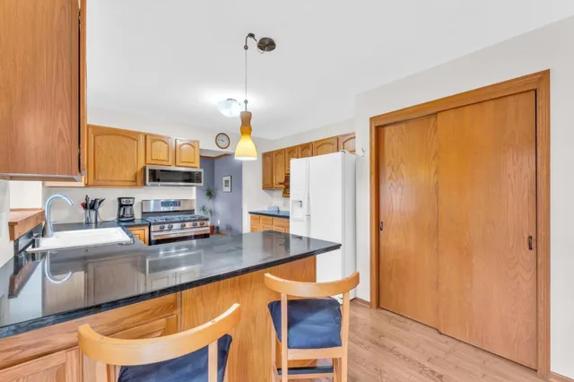 $435,000 | 2520 Amber Lane, Mount Pleasant, WI 53406