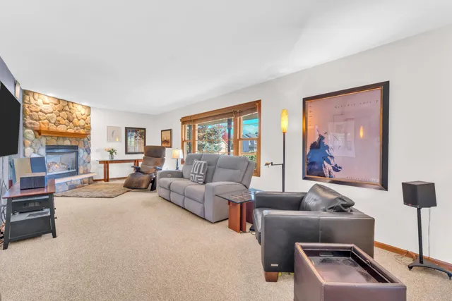 $435,000 | 2520 Amber Lane, Mount Pleasant, WI 53406