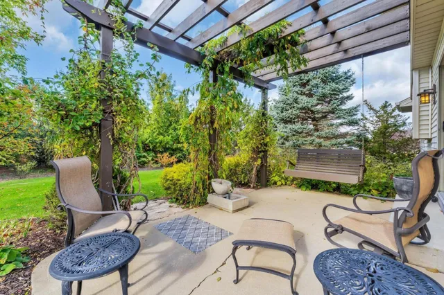 $435,000 | 2520 Amber Lane, Mount Pleasant, WI 53406