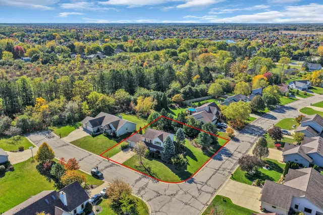 $435,000 | 2520 Amber Lane, Mount Pleasant, WI 53406