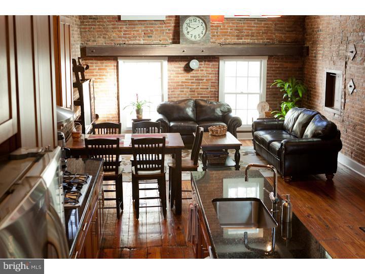 113 Cuthbert Street, Unit 3 Philadelphia, PA 19106 - Photo 3 of 24 Gallery Image 3