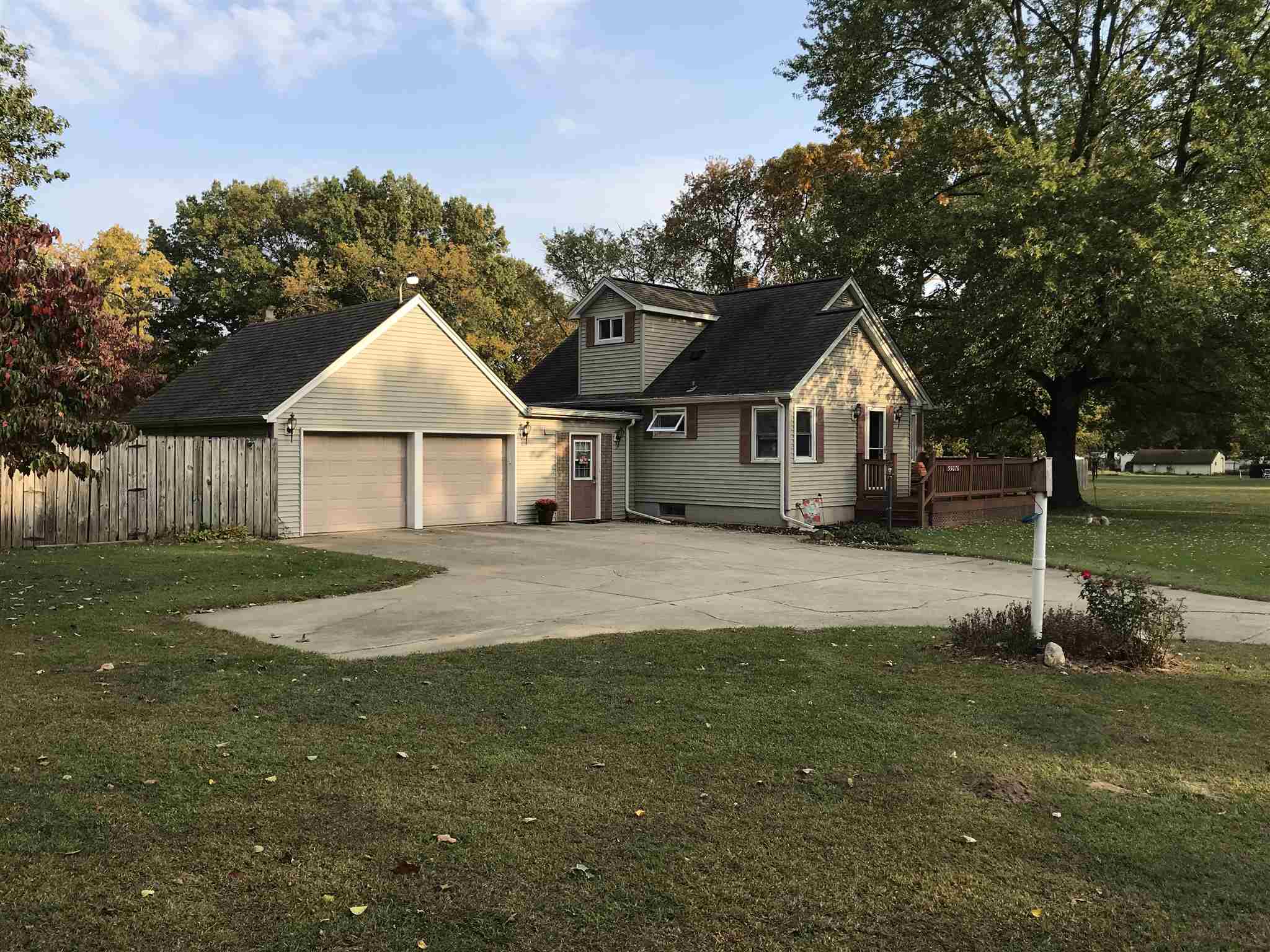 55076 Butternut Road South Bend, IN 46628 - Photo 1 of 26