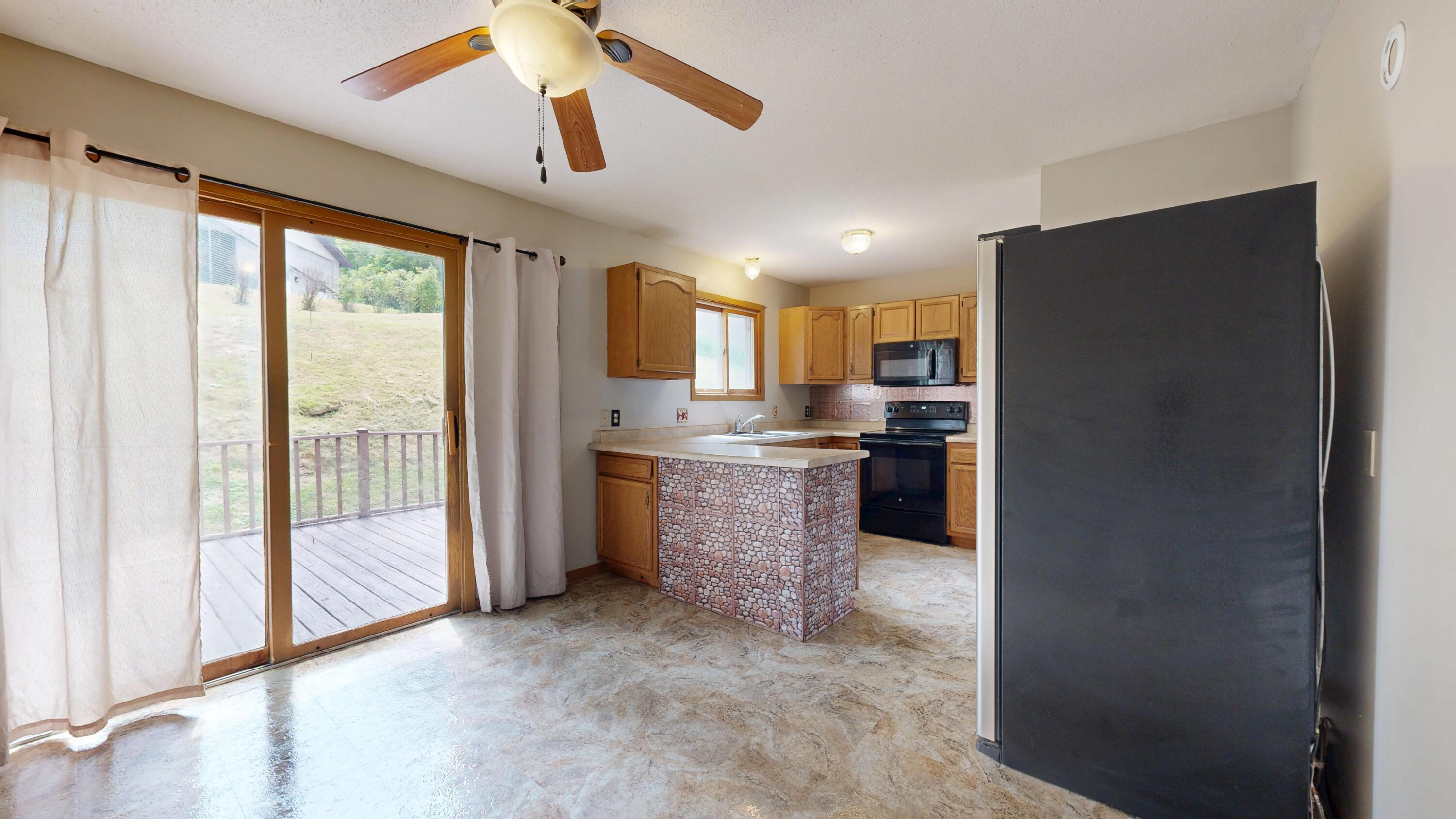 1411 North Street Sparta, WI 54656 - Photo 9 of 31 Dining Room