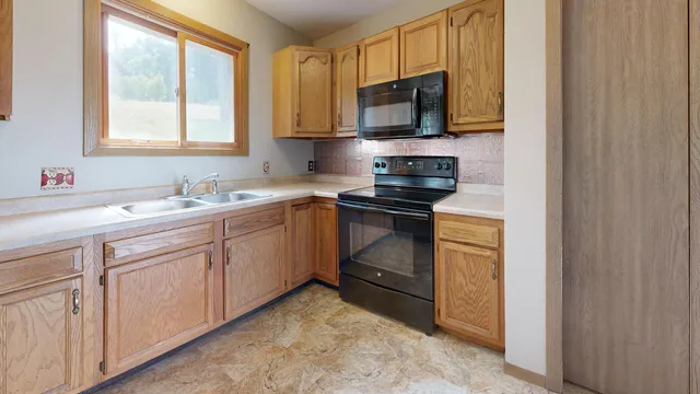 $245,000 | 1411 North Street, Sparta, WI 54656