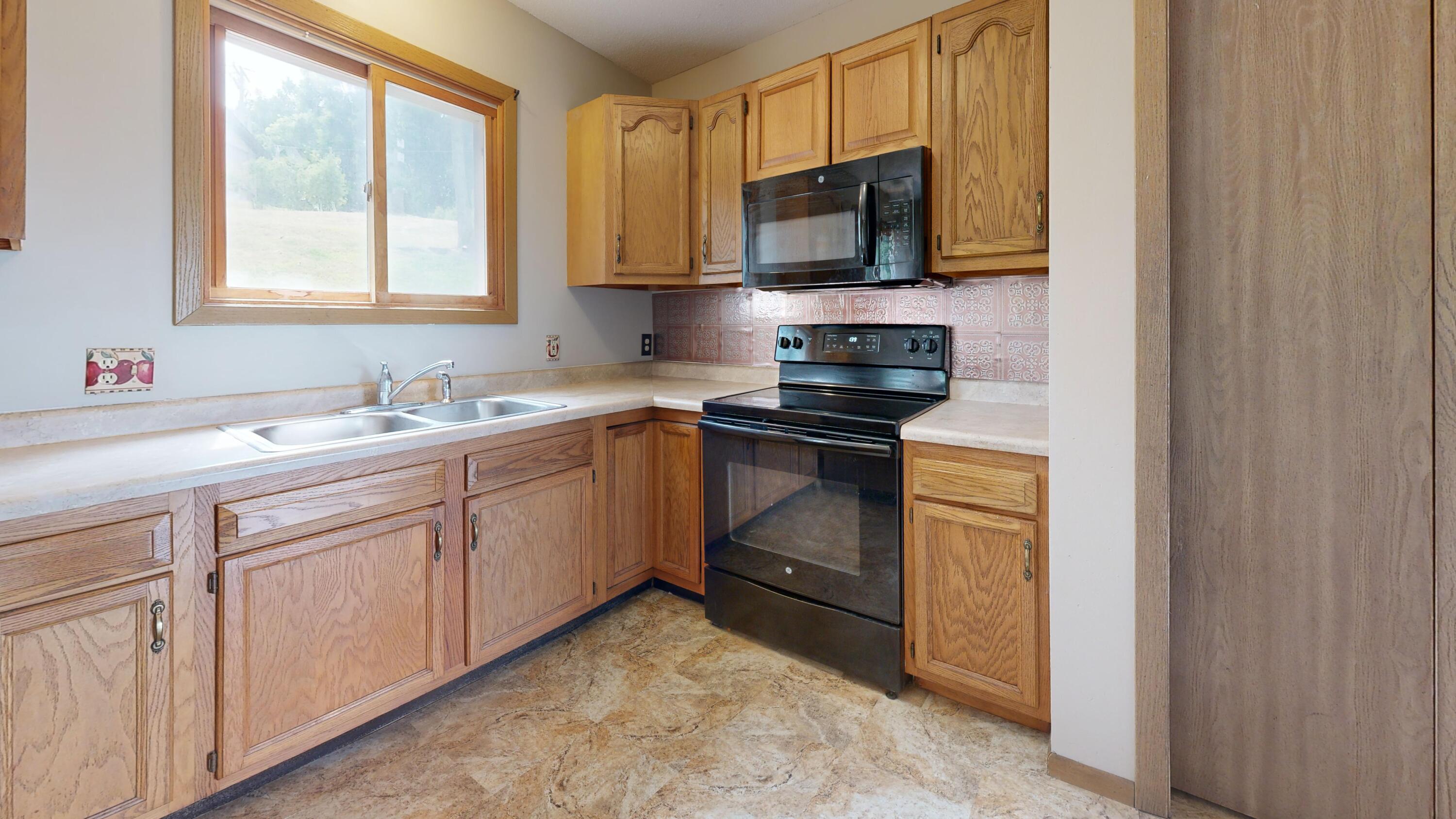 1411 North Street Sparta, WI 54656 - Photo 11 of 31 Kitchen