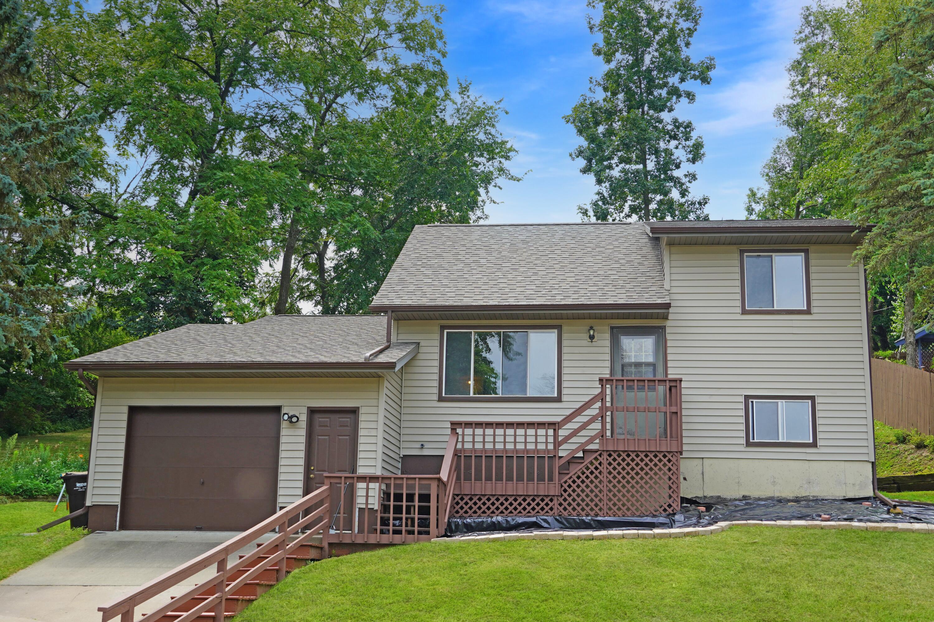 1411 North Street Sparta, WI 54656 - Photo 2 of 31 2