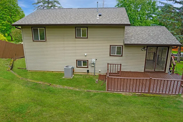 $245,000 | 1411 North Street, Sparta, WI 54656