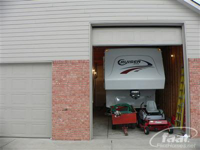 7324 Hartland Road Fenton, MI 48430 - Photo 16 of 25 20284223-15.JPG
