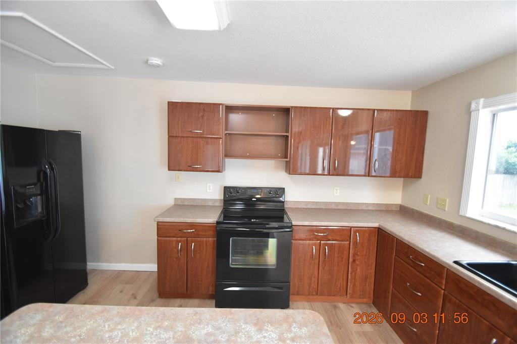 906 7th Avenue Southwest, Unit RIGHT Largo, FL 33770 - Photo 19 of 41 Gallery Image 19
