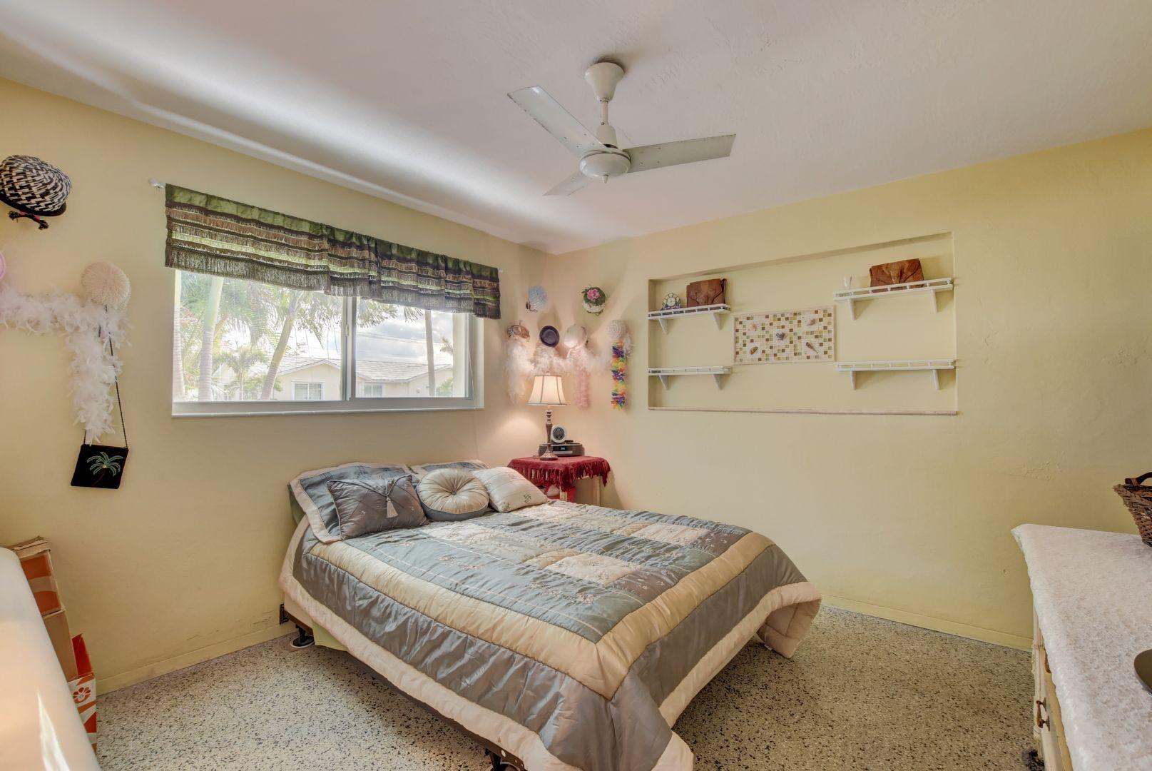 987 Southwest 7th Street Boca Raton, FL 33486 - Photo 16 of 30 lh 987 sw 8th st-10
