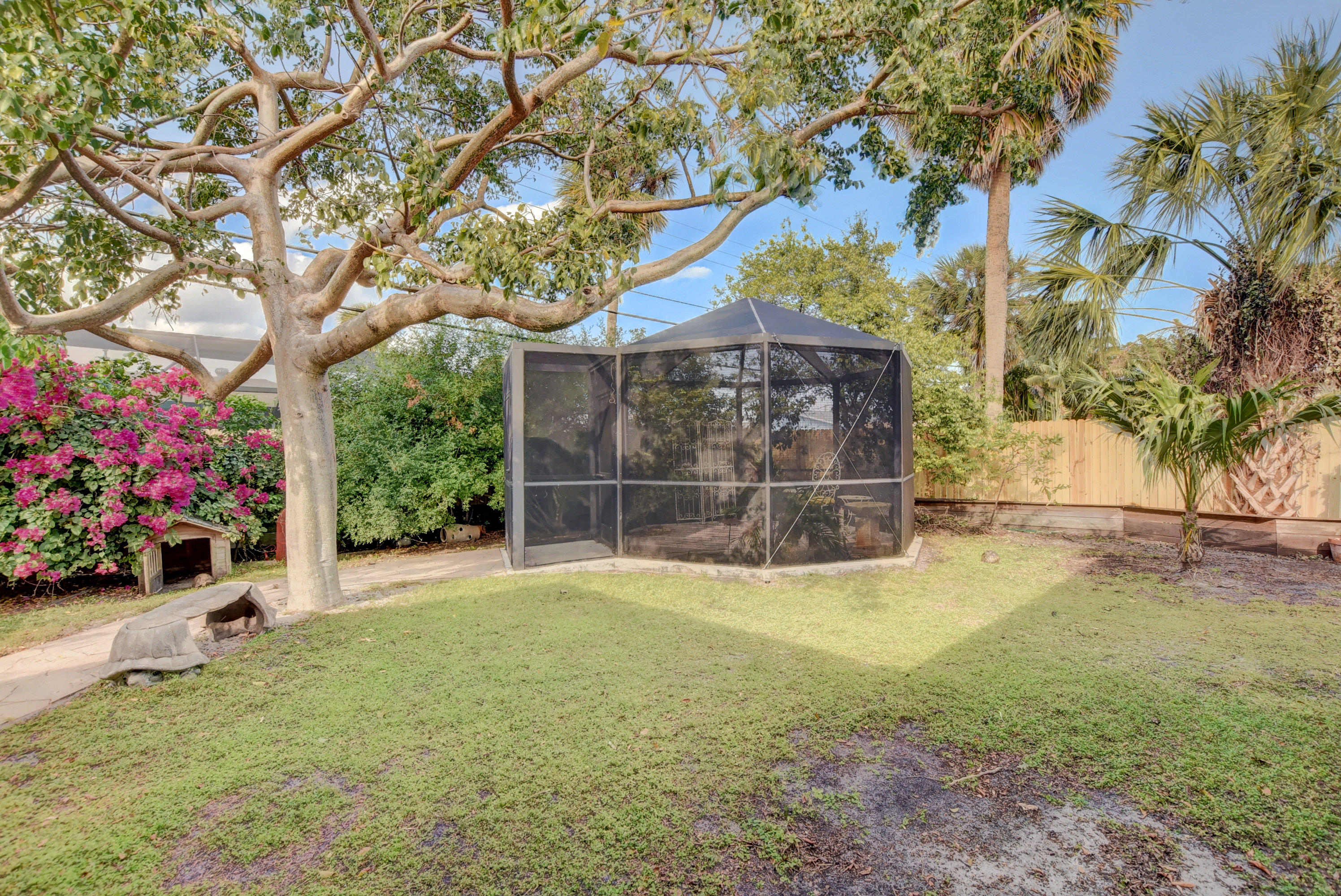 987 Southwest 7th Street Boca Raton, FL 33486 - Photo 25 of 30 lh 987 sw 8th st-31