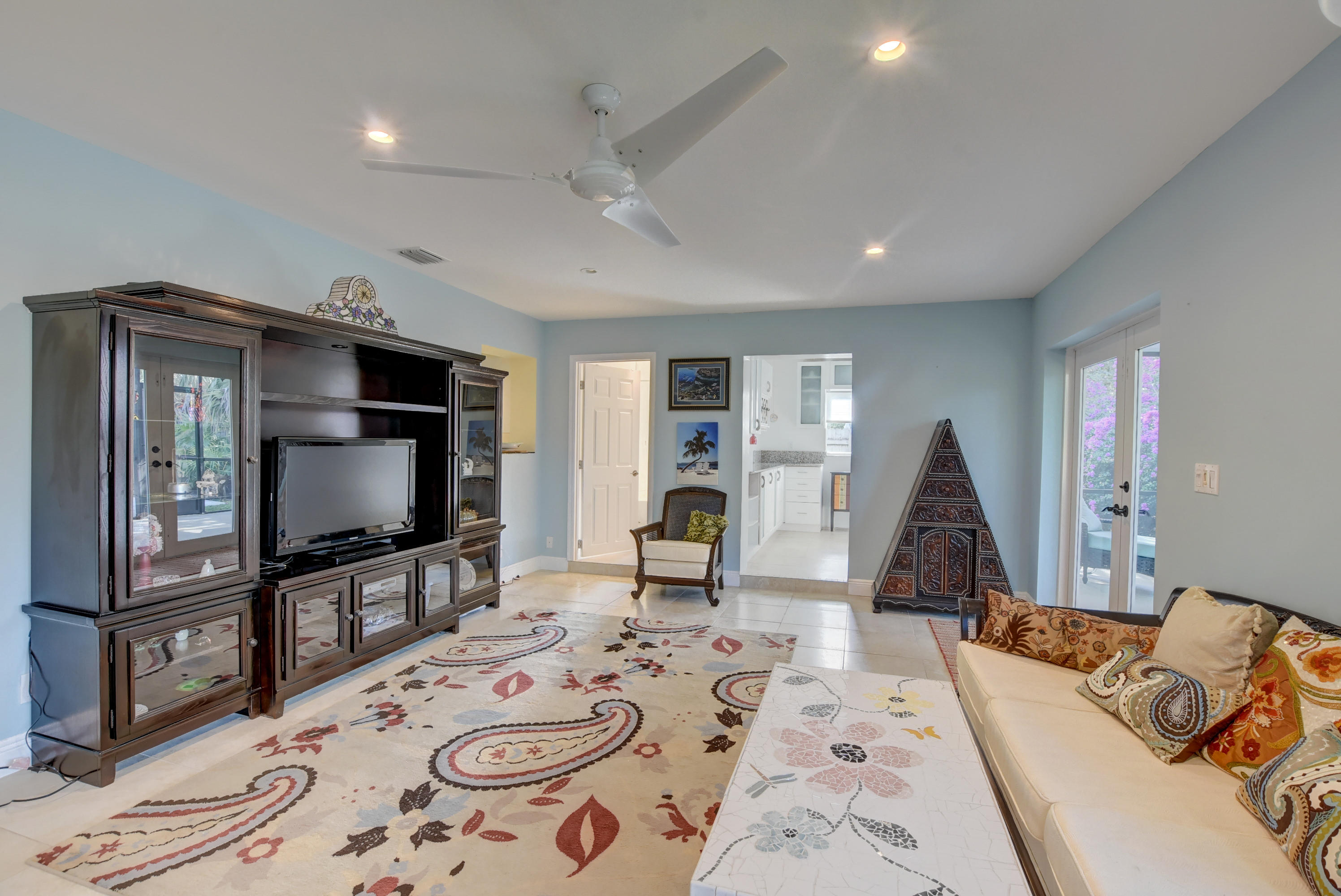 987 Southwest 7th Street Boca Raton, FL 33486 - Photo 7 of 30 lh 987 sw 8th st-21